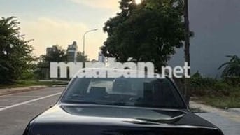 Toyota Crown 1994 giá còn thương lượng