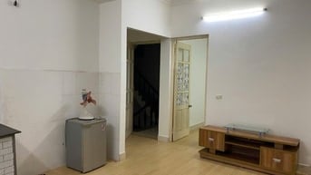 Mời thuê tầng 4 (thang bộ) số nhà 21/148 Trần Duy Hưng