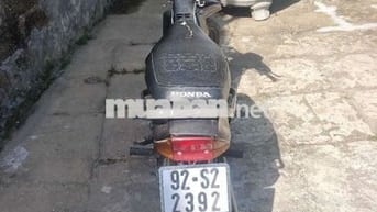 Nhà dư cần ban