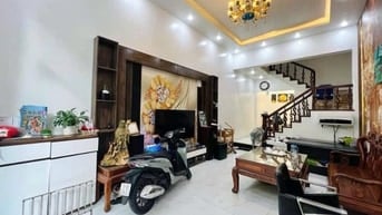 Sở hữu ngay nhà giá vô cùng ưu đãi đường Lý Chính Thắng, Q3, giá 4tỷ01