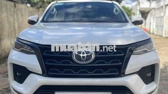 Toyota Fortuner 2021 2.4MT