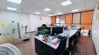 Bán nhà phố Vũ Phạm Hàm 9 tầng, 100m2, có hầm, vỉa hè, ô tô tránh.