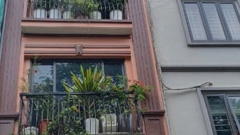 Bán nhà mặt phố Bờ sông Sét, DT 60 m2, 2 mặt tiền, 2 nhà riêng biệt, ở