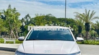 Hyundai Accent 2024 1.5 AT - 10000 km