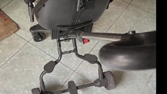 Bán xe đẩy  2 chiều gấp gọn vho bé
