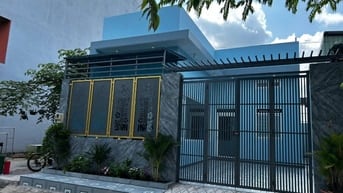 bán nhà chính chủ DT: 8x16m khu Hoàng Hoa Nguyễn Bình
