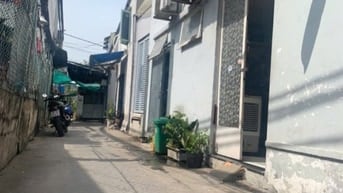 nhà 1 lầu góc 2 mặt tiền hẻm Kinh doanh,làm tiệm nail.giá 3ty450 