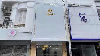  Bán Nhà Mặt Tiền Quận 10 – Vị Trí Kinh Doanh Đắc Địa