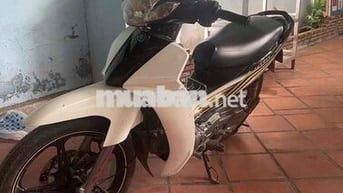 cần bán xe siỉuc bánh mâm trắng đen