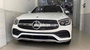 Mercedes Benz GLC 2022 300 4MATIC - Bank 90%