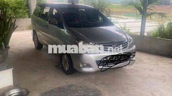 Toyota Innova 2010 G - 35000 km
