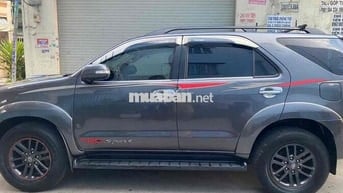 Toyota Fortuner 2016 2.4G 4x2 MT - 180000 km