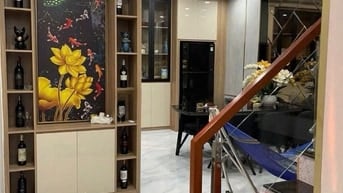 Nhà MT đường Phan Xích Long 64m2, 5PN 4tỷ5, 1T2L, SHR, HXH 6m.