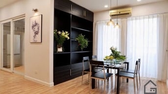 Bán căn hộ chung cư 25 Lạc Trung, diện tích 116m2, 3 ngủ, 2wc