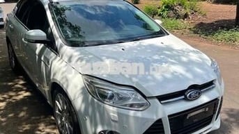 Ford Focus 2015 Titanium 2.0 AT - 100000 km