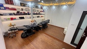 Nhà Đẹp Gần Phố, Giáp Bát, Hoàng Mai 19/25m, 6 tầng, giá 5.9 tỷ.