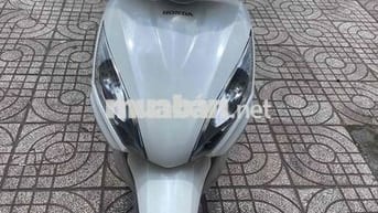 Xe Vision trắng