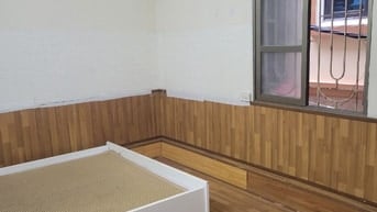 Cho thuê nhà ngõ 1194 Đường Láng thông chùa Láng, 3.5 tầng, MB 20m2