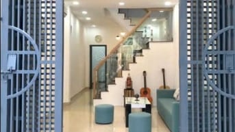 Cần bán nhà hẻm ôtô ngay hẻm 80 Đuờng Trần Quang Diệu, DT 39m2.