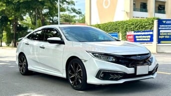 Honda Civic 2019 RS 1.5 AT chạy cực bốc