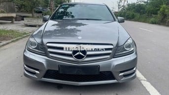 Mercedes Benz C Class 2011 C300 AMG - 100000 km