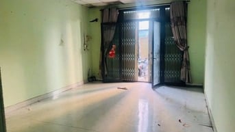 Cho thuê nhà hẻm 79 bến Phú Định 6 triệu 
