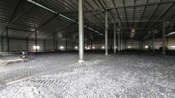 Cho thuê kho xưởng, DT: 5.600m² Quốc lộ 1A, Bình Tân, gần KCN Bon Chen