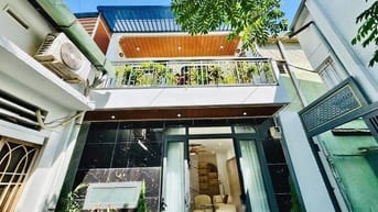 Bán gấp nhà 2 lầu Ngay Phố Ẩm Thực Phan Xích, P5, Phú Nhuận. Giá 2Tỷ45