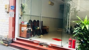Cho thuê  tầng trệt tại  Phạm Cự Lượng, Tân Bình, 70m2, 8 triệu 