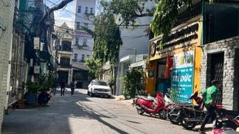 cho thuê nhà hẻm xe tải Trường Chinh, p14, TB 6x17, 3 lầu thang máy