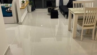 Cho thuê căn hộ tầng 24 view landmark81, tháp bút, căn góc giá 8,5tr