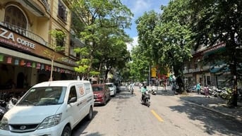 Bán nhà mặt phố Hoà Mã, 105m, 7 tầng thang máy, vỉa hè, ô tô 2 chiều
