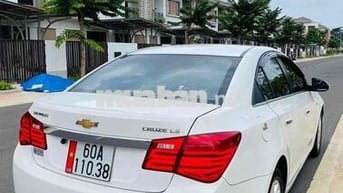 Cần bán xe gia đình Chevrolet Cruze LS 2013