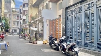 NHÀ MỚI 2TẦNG HXH8m thông thoáng ngay BIGC PHÚ THẠNH