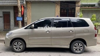 Gia đình bán xe INNOVA 2.0E sx 2016 rất mới và đẹp