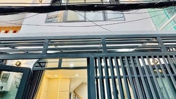 Nhà 2 Lầu đẹp Cao cấp hẻm 1 trục cách Mặt tiền Duy Tân 30m, P15, Q.PN