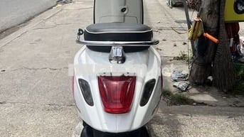 Vespa. prima.