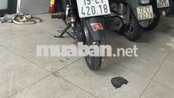Xe dư không đi tới