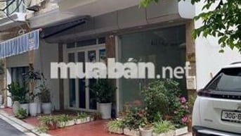 Nhà ở, ô tô đỗ cửa, 5 tầng - 3 phòng ngủ cách đường Nguyễn Văn Cừ 50m