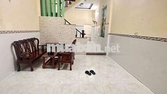 Cho thuê nhà lầu trệt gần ngã tư chiêu liêu