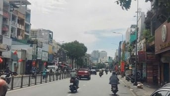 4m2 x 20m 5 tầng thu nhập 50 triệu Giá 24 tỷ
