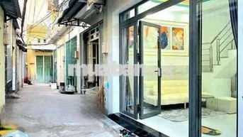 6 Triệu/ tháng nhà 1 lầu 4 x 6 hẻm 1716/ Huỳnh Tấn Phát