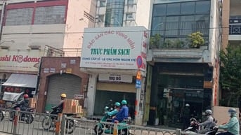 Nhà cho thuê nguyên căn mặt tiền số 75 Trường Chinh, P 12, Tân Bình