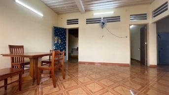 Chung cư Hồ Văn Huê, P9, Phú Nhuận: 70m2, 2p ngủ, 8.5tr/th