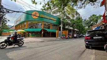 GẤP nhà hẻm 656 Quang Trung ngang 7m 126m2 4lầu có gara gần chợ 17.8tỷ