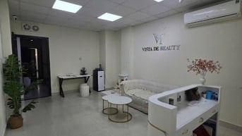 Cho thuê mặt bằng trên lầu mặt tiền Trần Quang Khải, Quận 1, 50m2