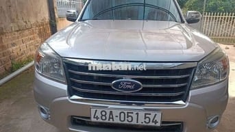 Ford everest 2012 2.5L 4x2 MT - 123456 km