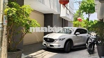 CỰC PHẨM 35m*5T THANG MÁY  FULL NỘI THẤT Ô TÔ 7 CHỖ ĐỖ CỬA