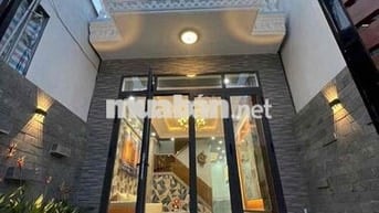 Nhà Trệt Lầu 2pn 2wc sẵn 2 máy lạnh mới Hẻm DKTW