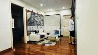 Bán gấp biệt thự 4 tầng, 215m2, giá cực chất tại Văn Quán CHỦ MÓT TIỀN